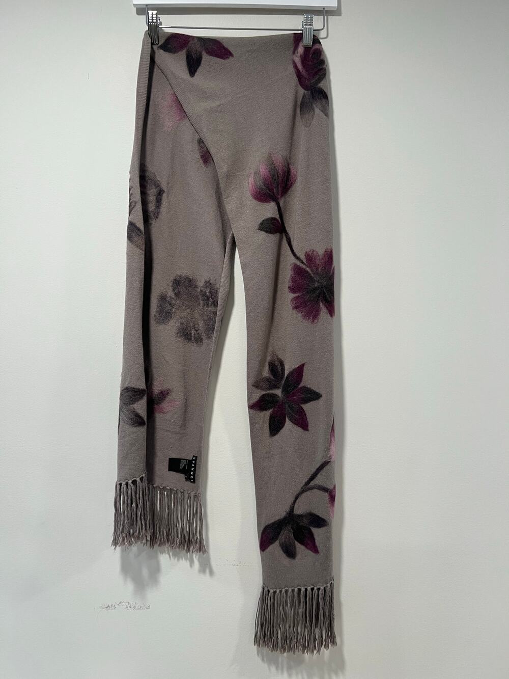 Spanner Elegant Rayon Nylon & Cotton Scarf Taupe Red Pink Floral 80x12 JL